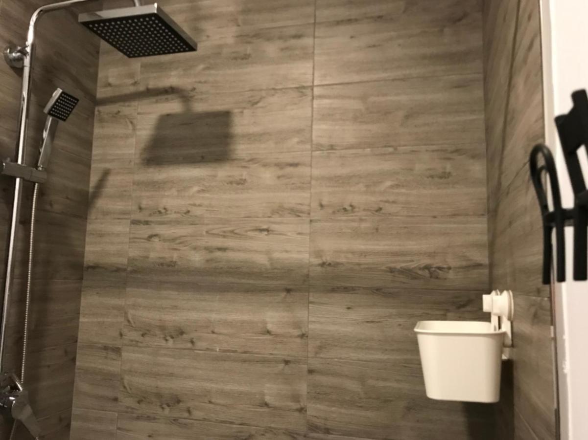 Pequeno Alojamiento Con Mini Piscina - No Climatizada Валенсия Екстериор снимка